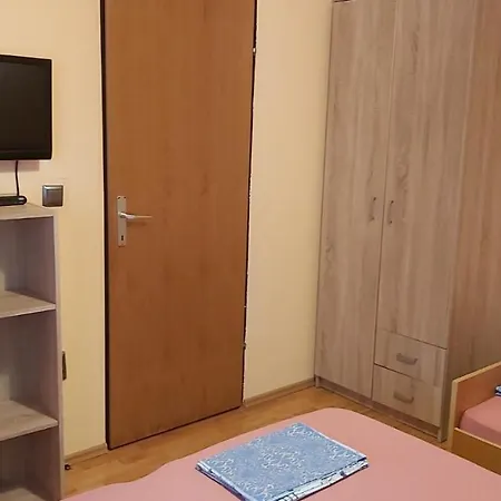 Lili Apartment *